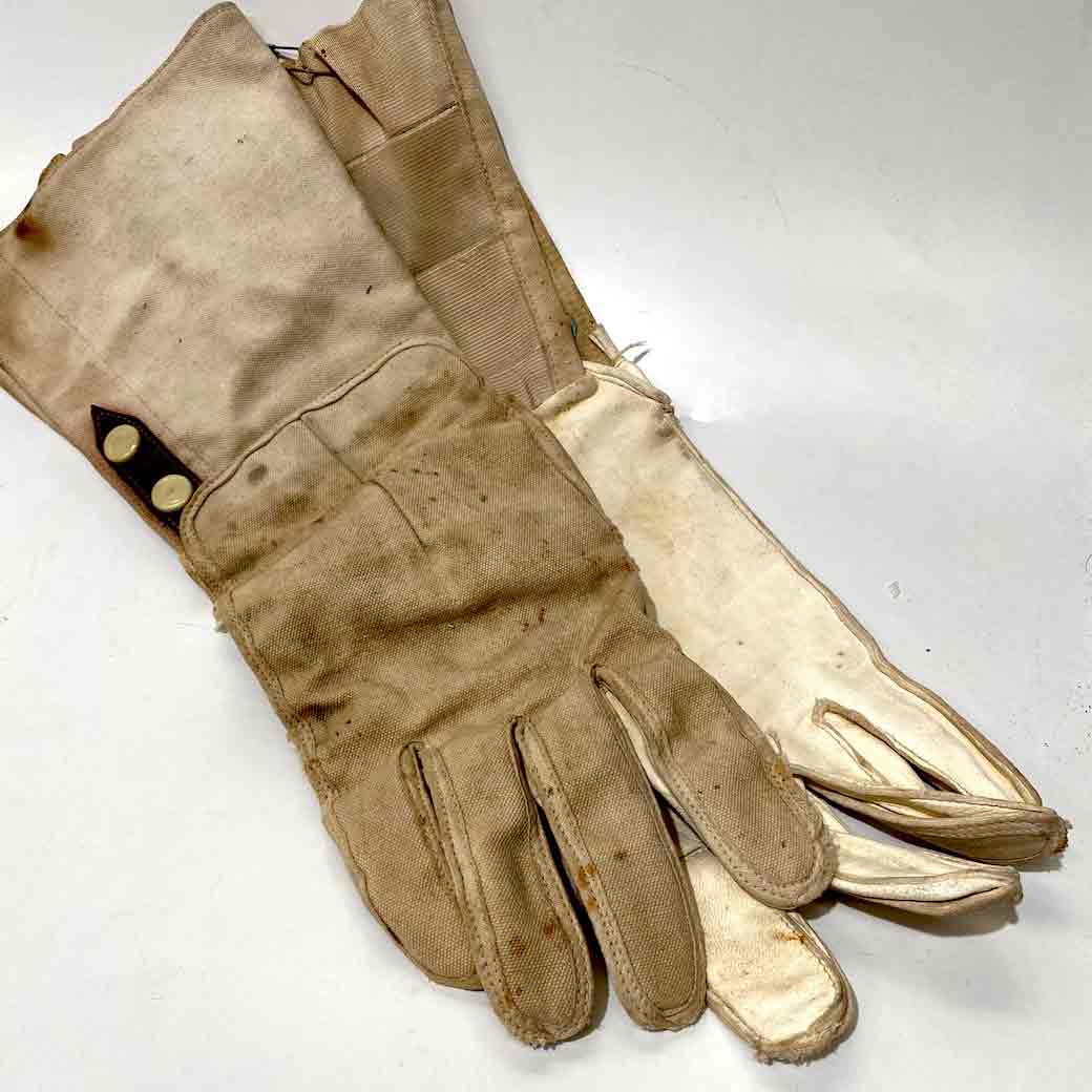 FENCING GLOVE, Vintage Pair